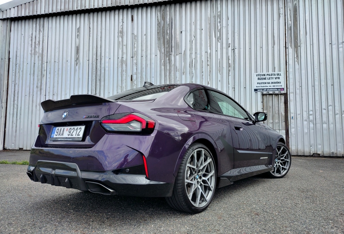 bmw-m240i-2022-19