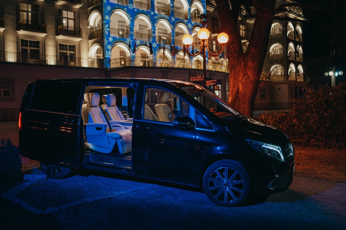 mercedes-benz-v-300-d-awd-exclusive-12