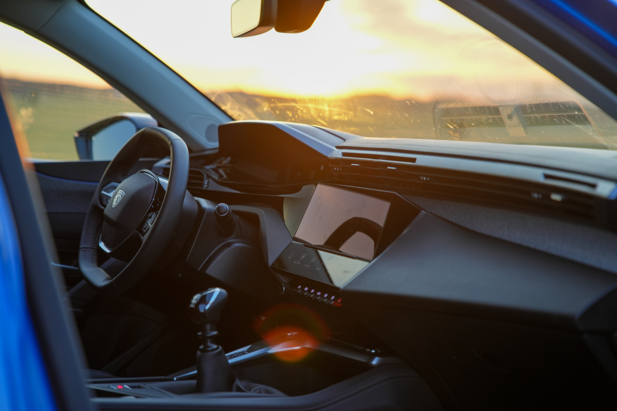 peugeot-308-2022-10