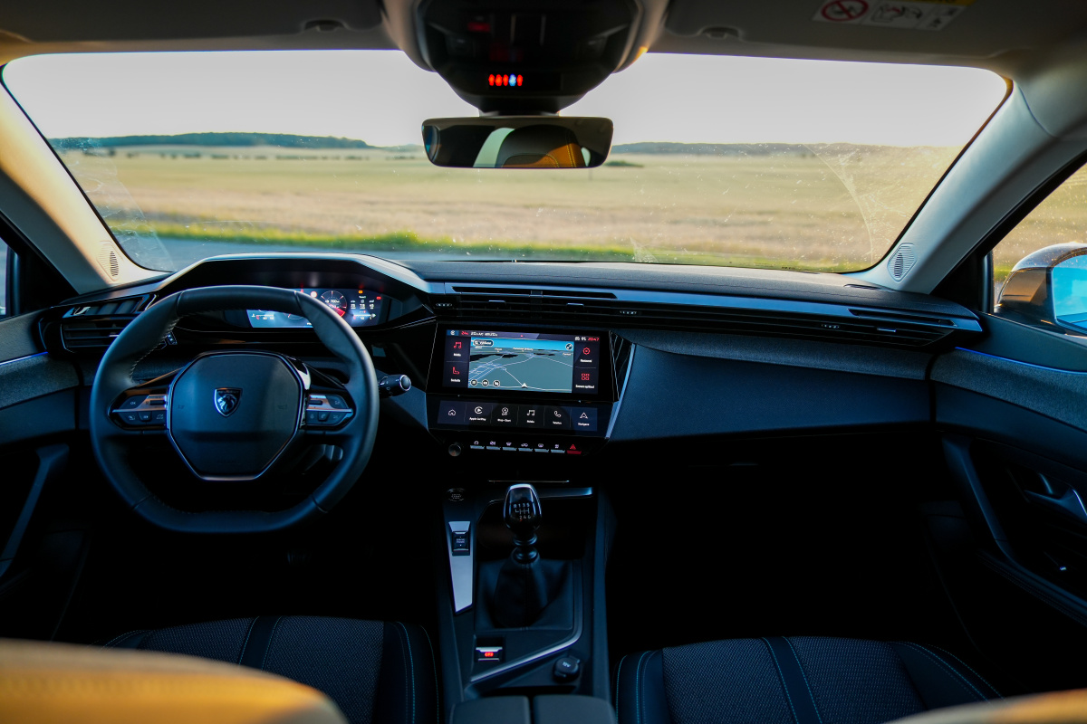 peugeot-308-2022-18