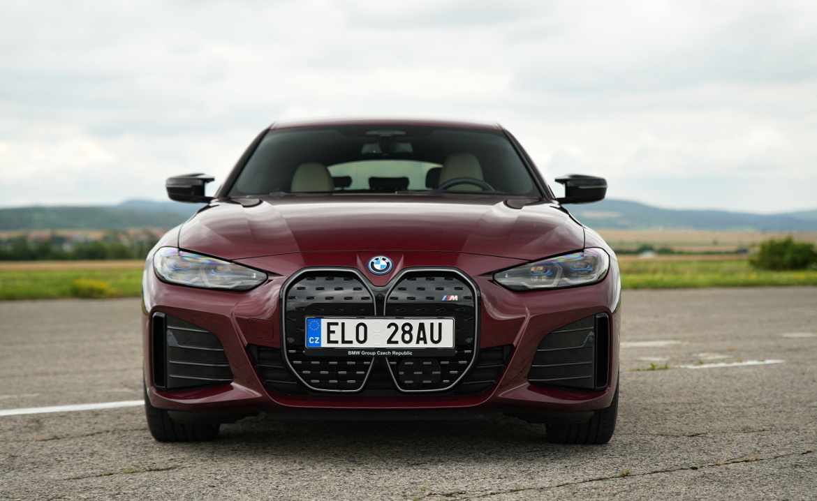 bmw-i4-m50-15