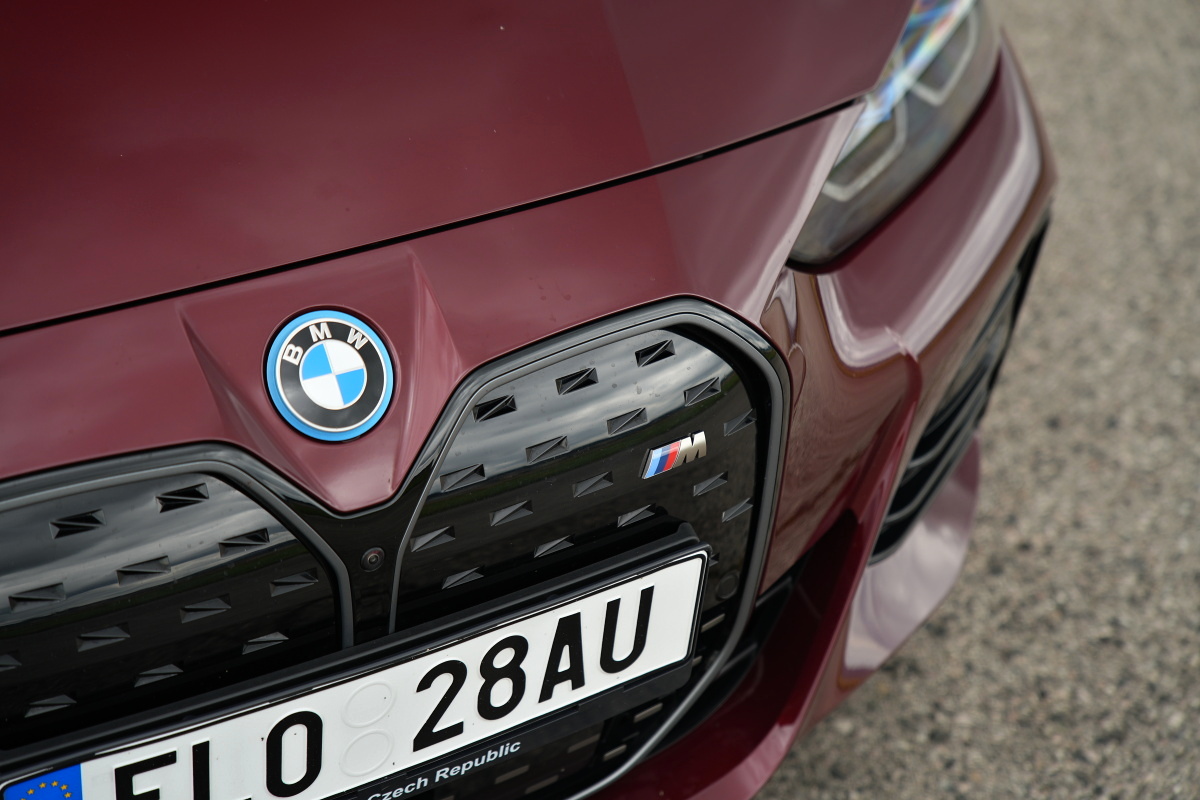 bmw-i4-m50-5