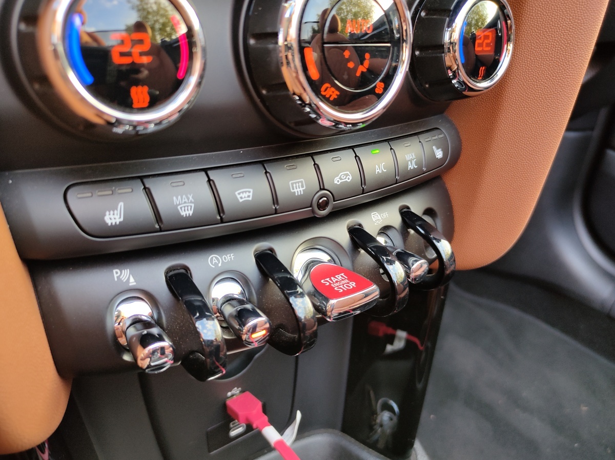 mini-cooper-cabrio-2022-21
