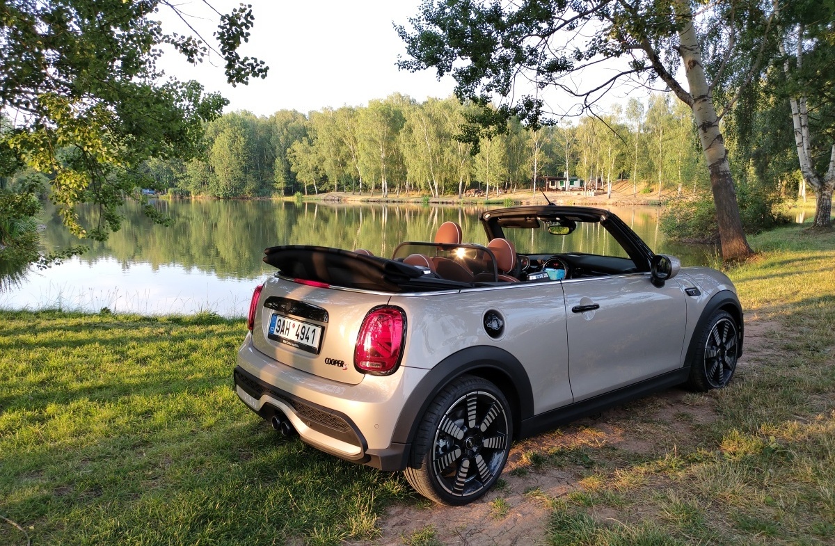 mini-cooper-cabrio-2022-26