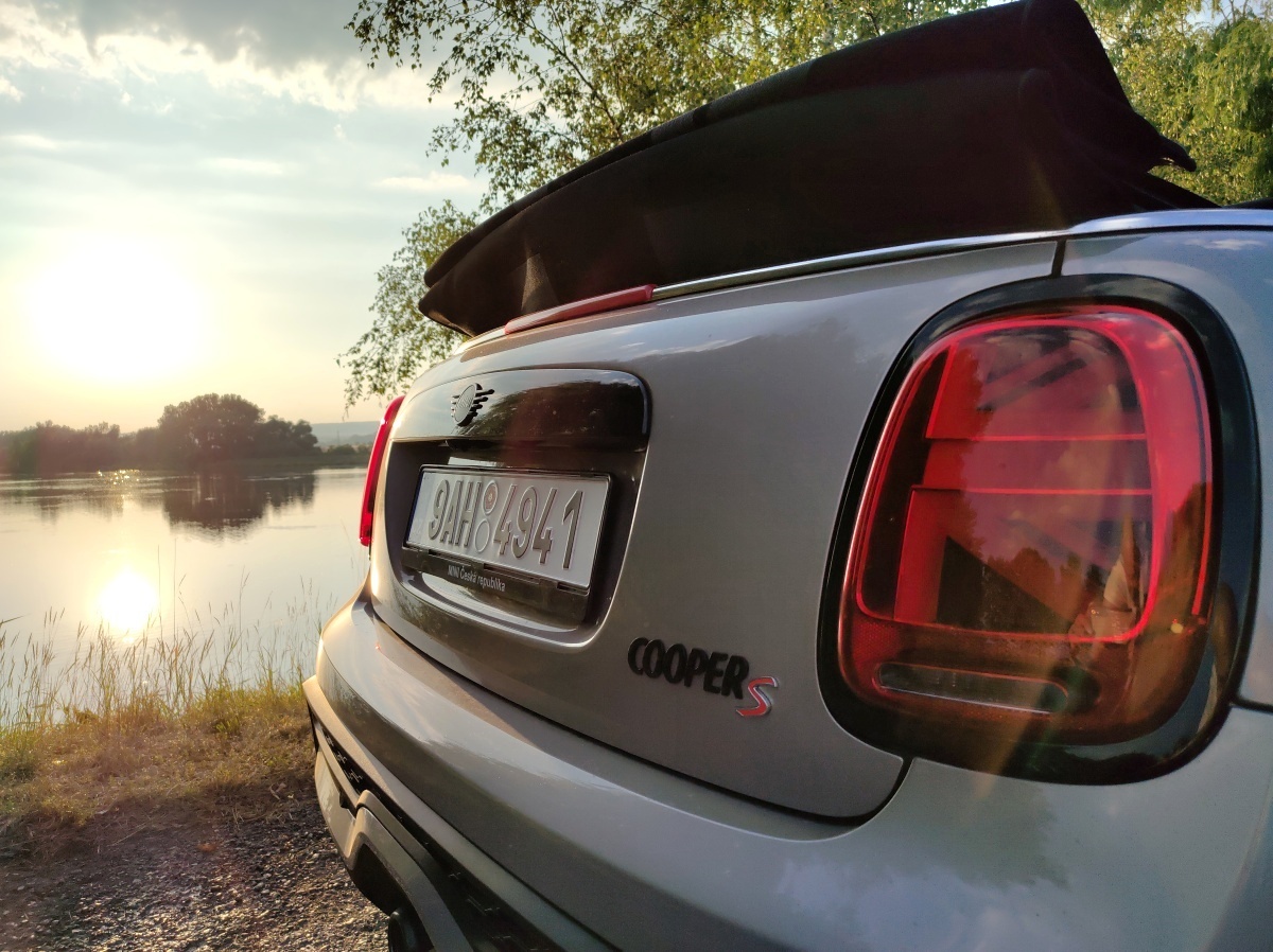 mini-cooper-cabrio-2022-38