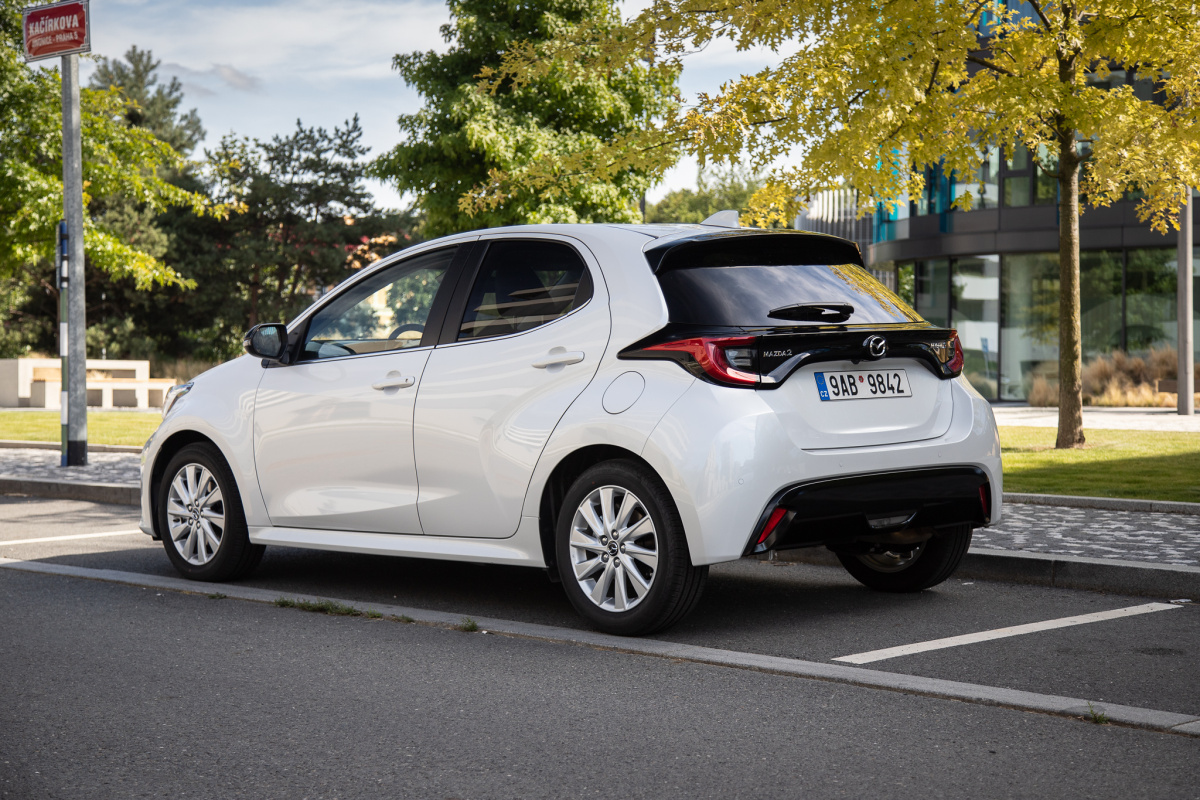 mazda-2-hybrid-2022-6