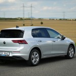 volkswagen-golf-8-7