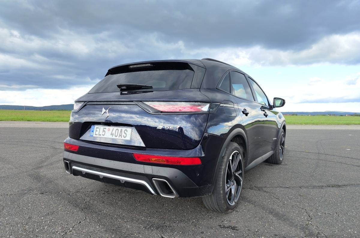 ds-7-crossback-23