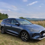 ford-focus-active-ecoboost-hybrid-1