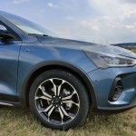 ford-focus-active-ecoboost-hybrid-11