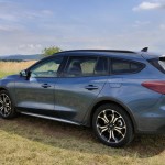 ford-focus-active-ecoboost-hybrid-28
