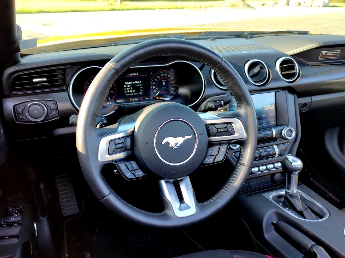 ford-mustang-california-special-2022-13
