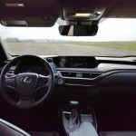 lexus-ux-f-sport-design-2023-16