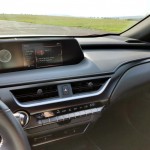 lexus-ux-f-sport-design-2023-32