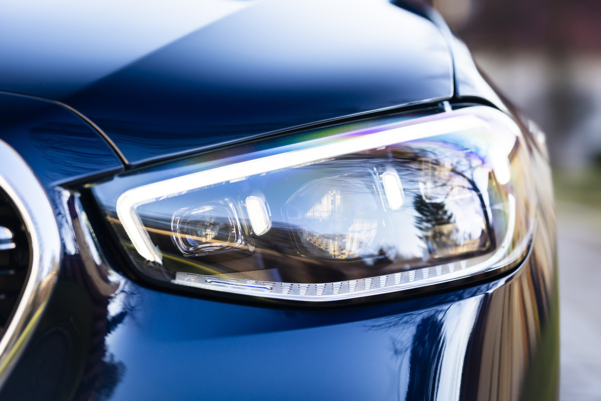 mercedes-benz-s-580e_21