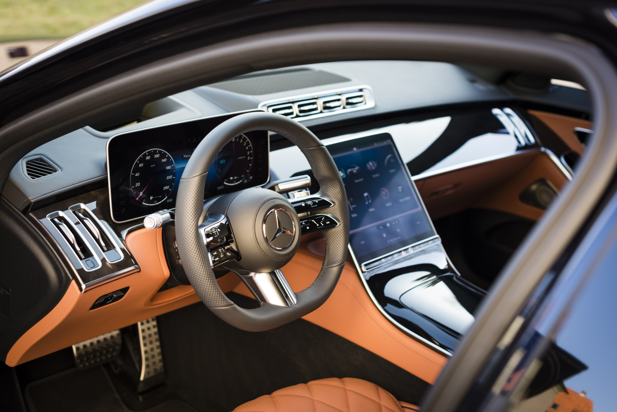 mercedes-benz-s-580e_34