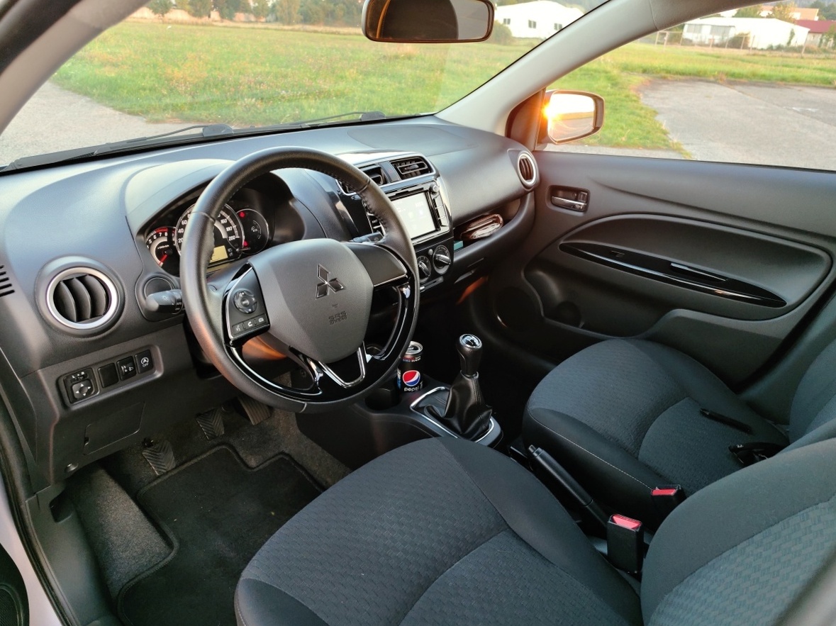 mitsubishi-space-star-13