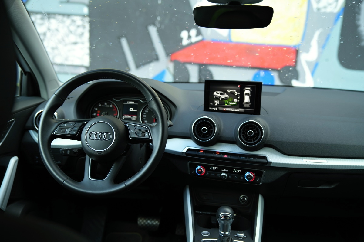 audi-q2-15