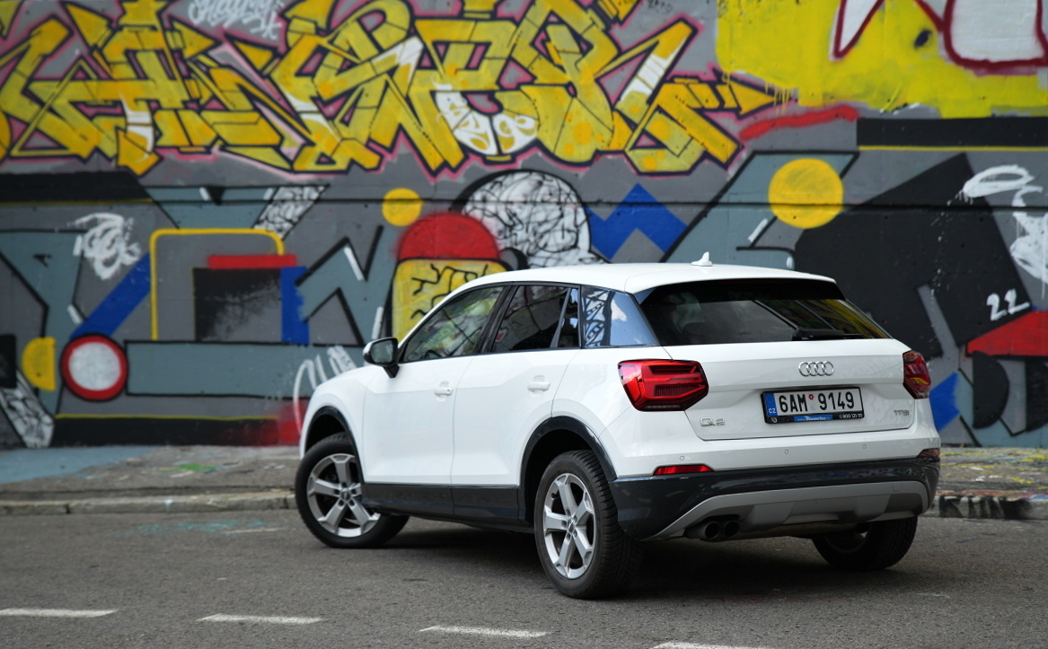 audi-q2-8
