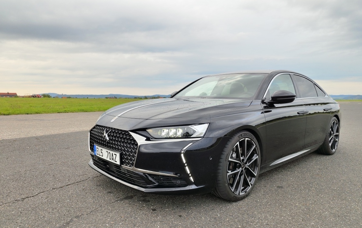 ds-9-e-tense-360-7