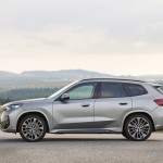 p90479785_highres_bmw-ix1-xdrive30-09
