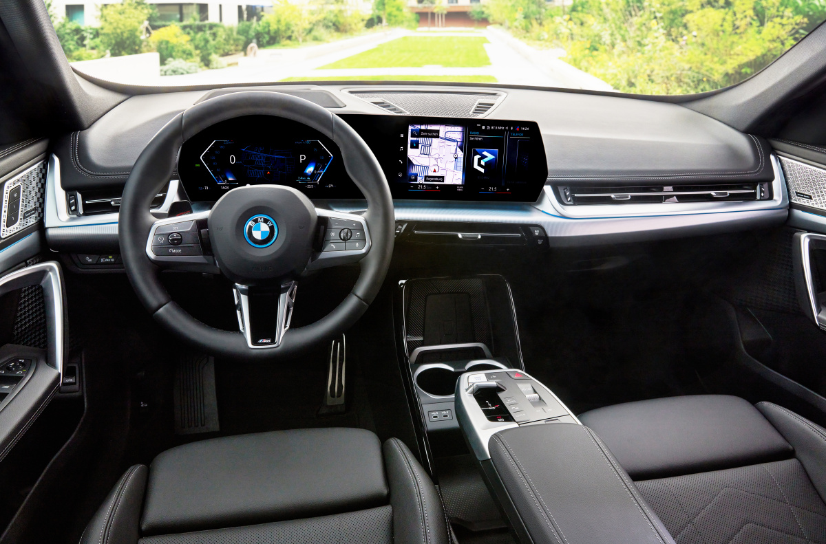 BMW iX1 xDrive30
