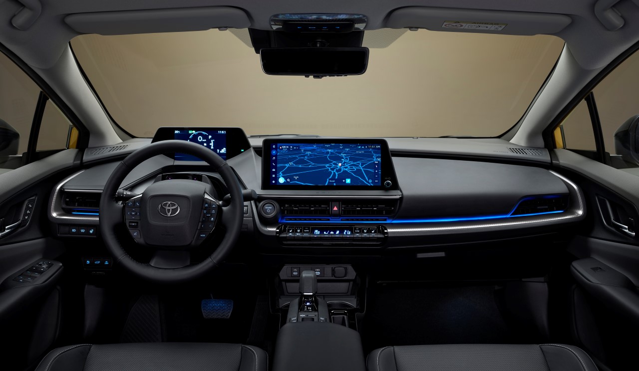2022_-_prius_plug-in_hybrid_28