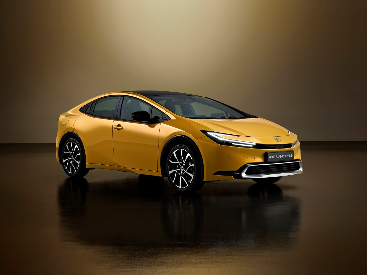 2022_-_prius_plug-in_hybrid_3