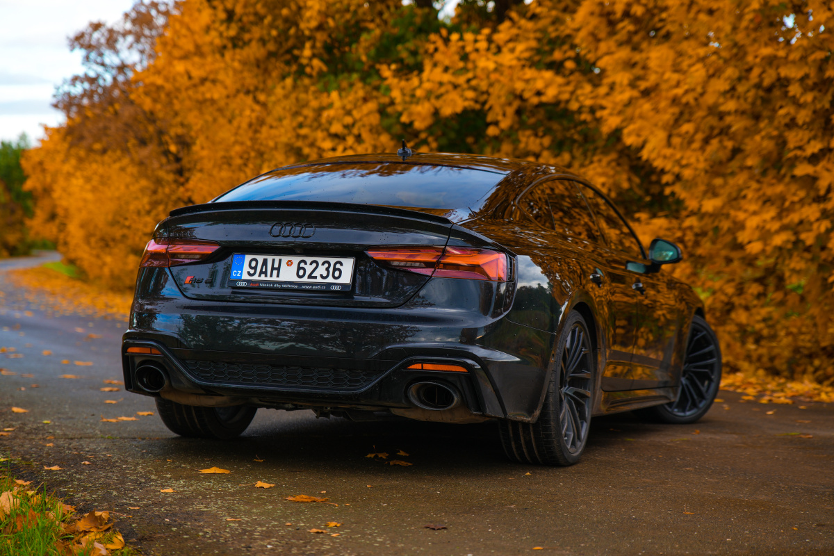 audi-rs-5-sportback-11