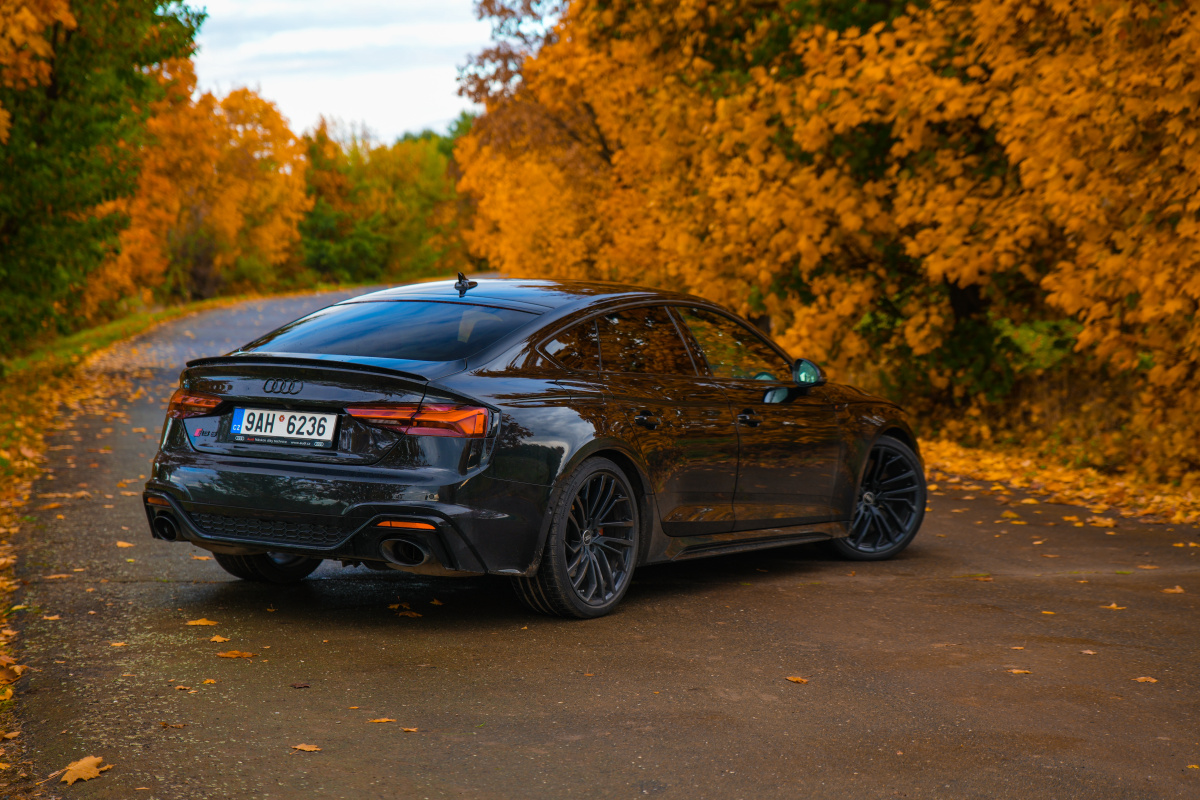 audi-rs-5-sportback-9