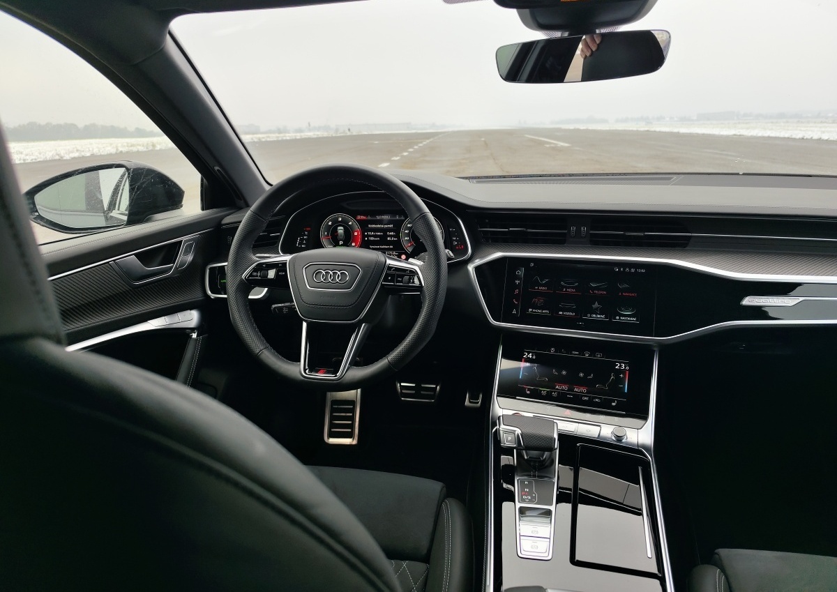 audi-s6-avant-2022-19