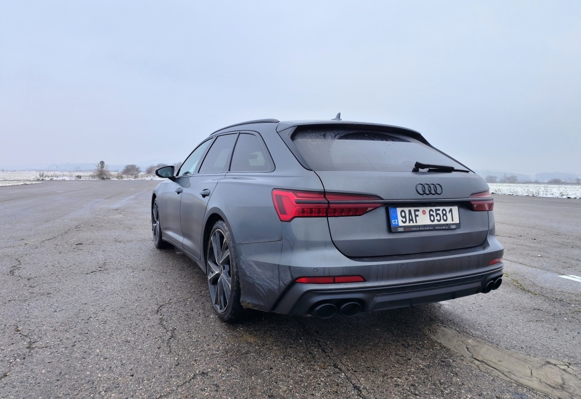 audi-s6-avant-2022-22