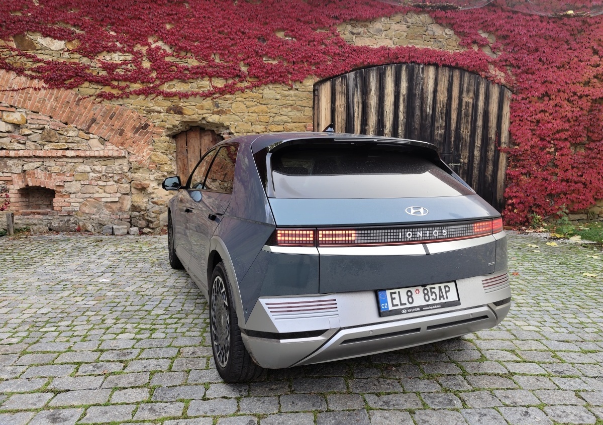 hyundai-ioniq-5-2022-24