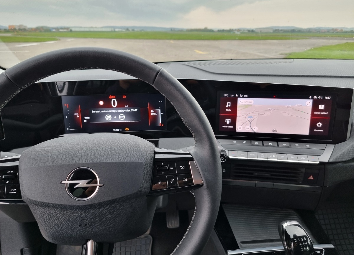 opel-astra-2022-18