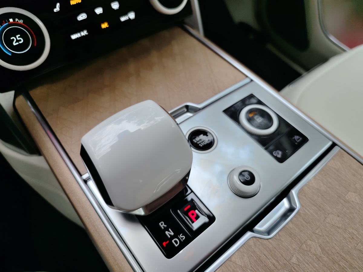 range-rover-2022-37