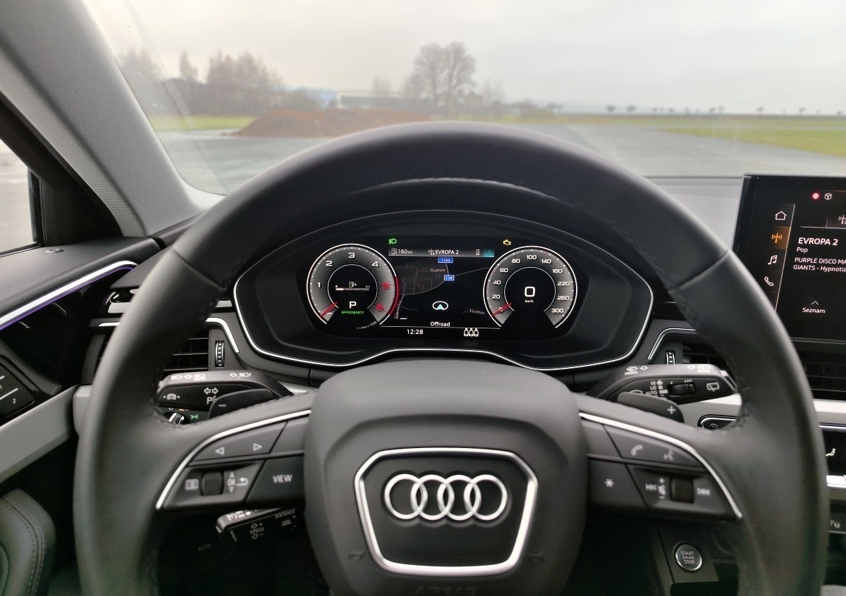 audi-a4-allroad-2023-30