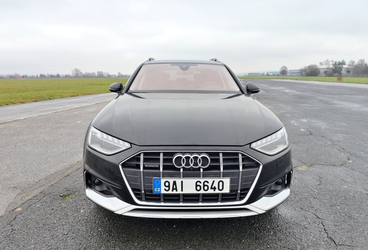 audi-a4-allroad-2023-4