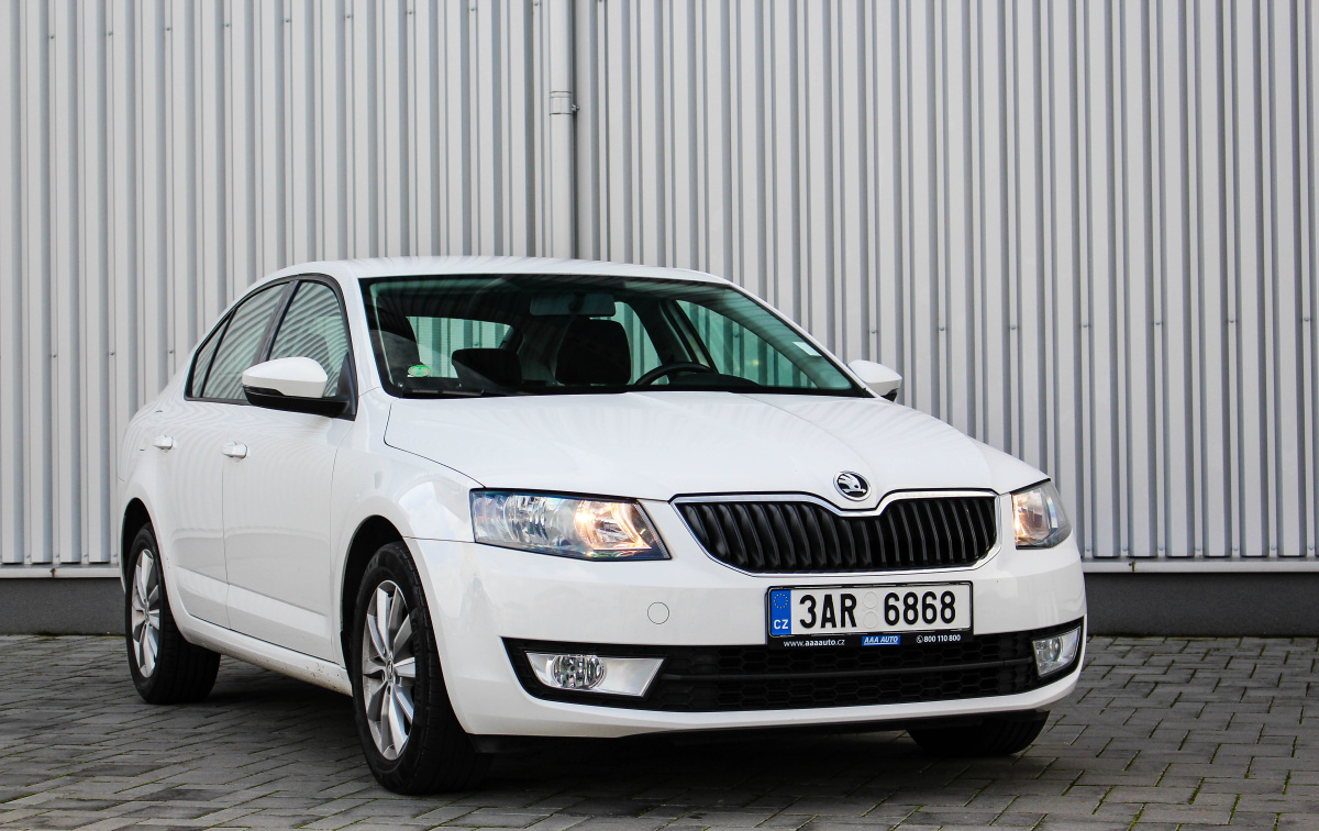 skoda-octavia-iii-exterior-2