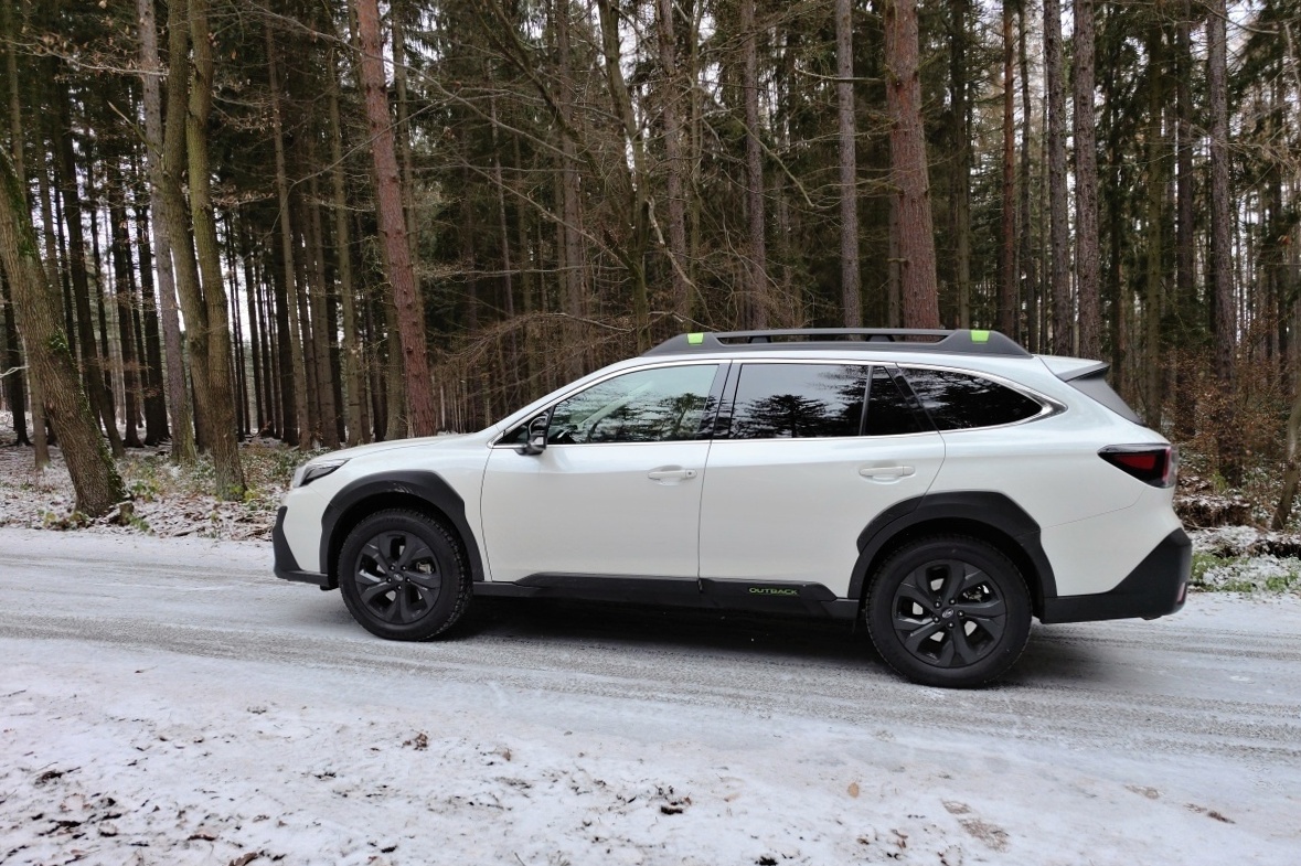 subaru-outback-2023-1