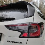 subaru-outback-2023-10