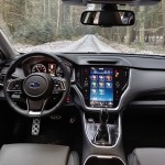 subaru-outback-2023-25