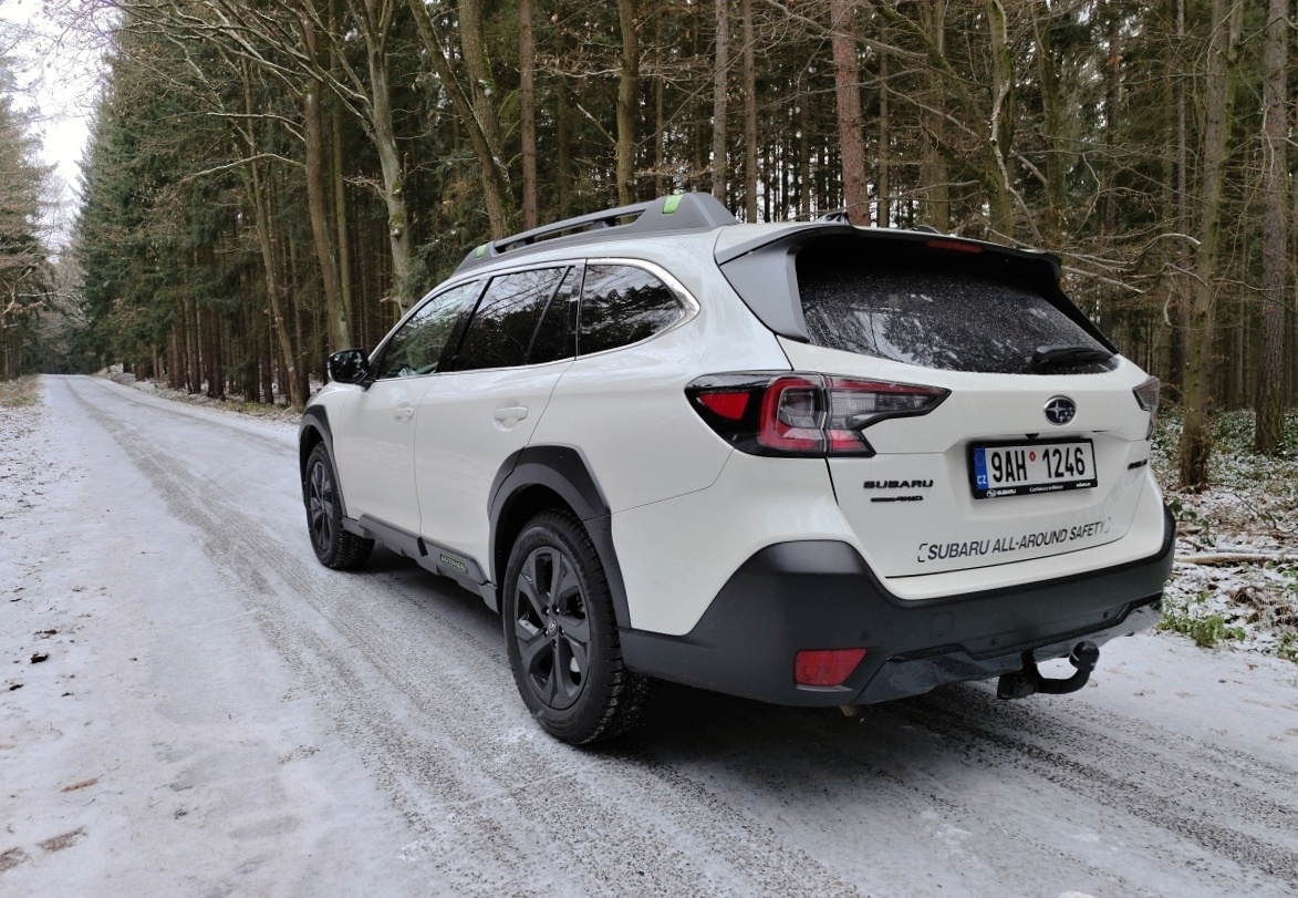 subaru-outback-2023-4
