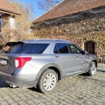 ford-explorer-2023-11