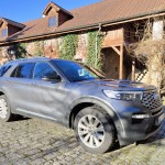 ford-explorer-2023-16