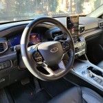 ford-explorer-2023-26
