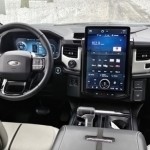 ford-f150-lightning-2023-25