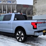 ford-f150-lightning-2023-35