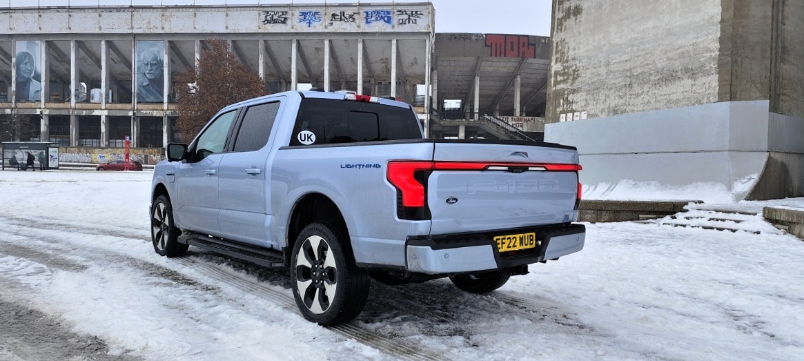 ford-f150-lightning-2023-36