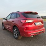 ford-kuga-2023-26