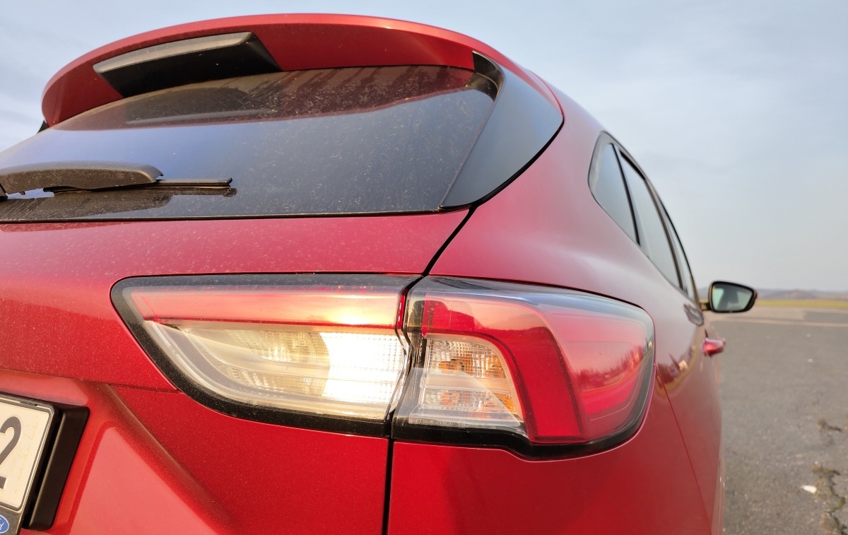 ford-kuga-2023-29